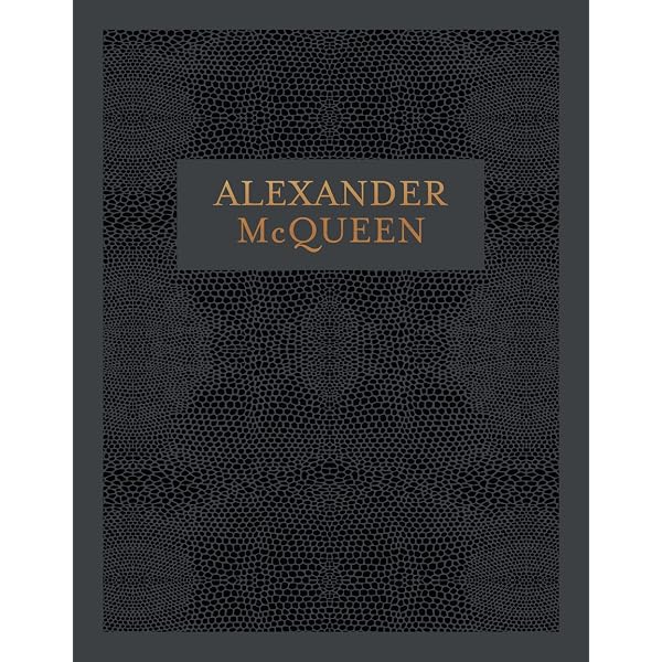 Alexander McQueen: Savage Beauty : Bolton, Andrew: Amazon.co.za: Books